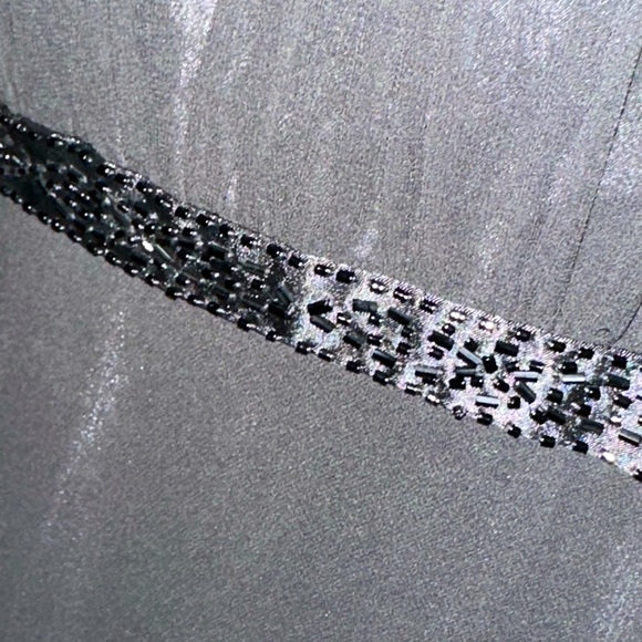 Jones Wear Black Elegant Halter Neck A Line Gown with Intricate Beading Size 8 - Picture 5 of 7